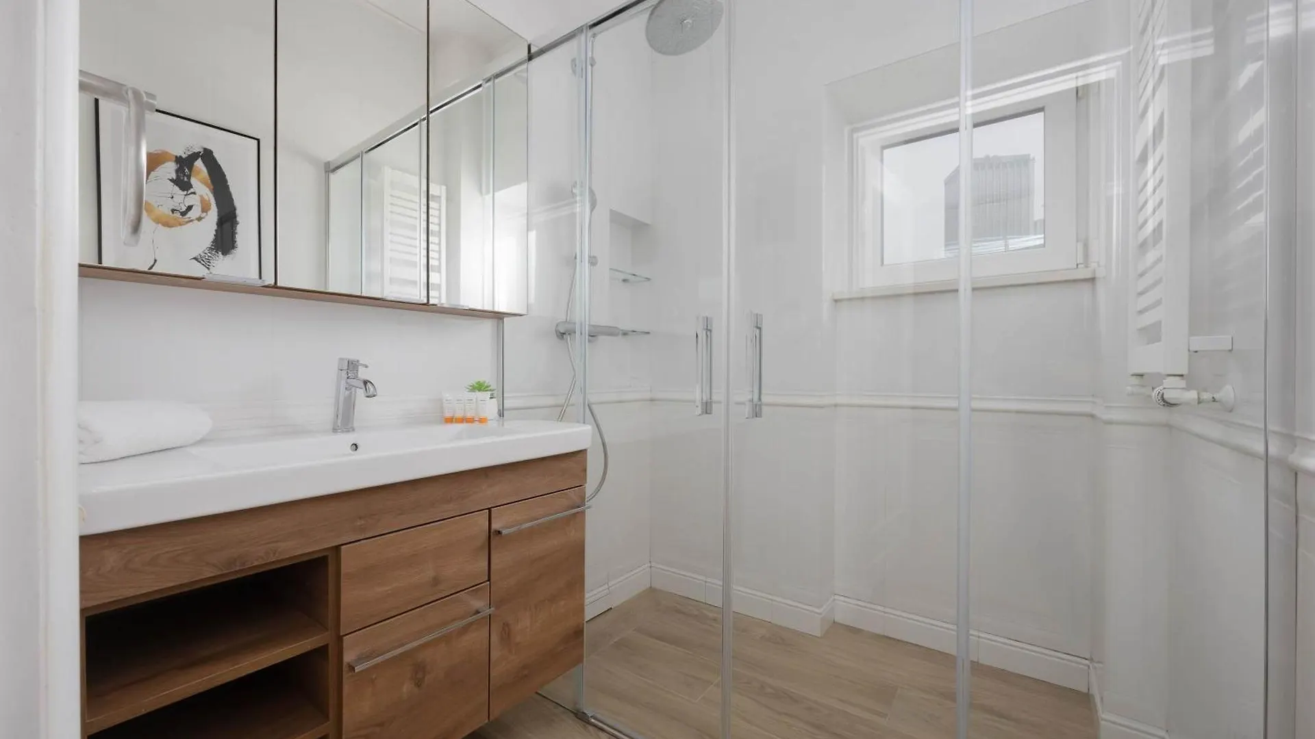 Warsaw Central Apartment By Noclegi Renters