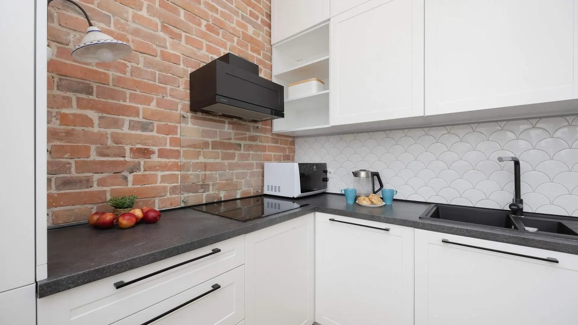 Warsaw Central Apartment By Noclegi Renters