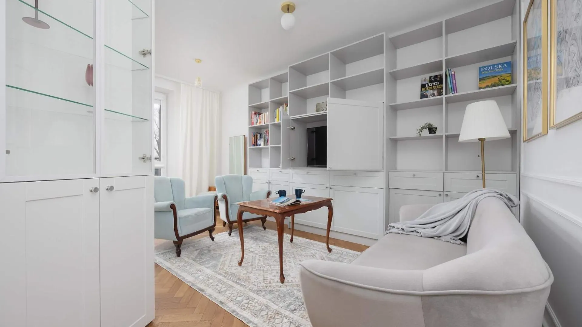 Warsaw Central Apartment By Noclegi Renters